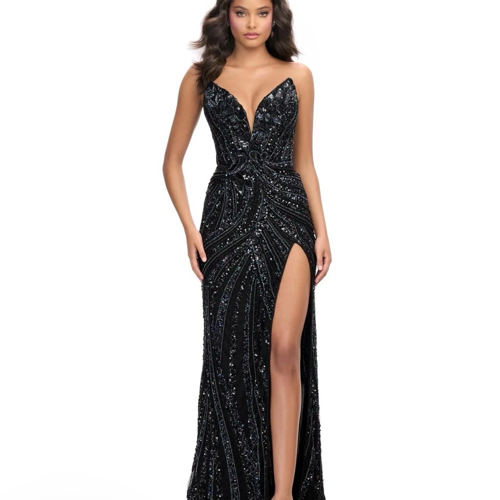 Elegant Black Sequin Prom Dress